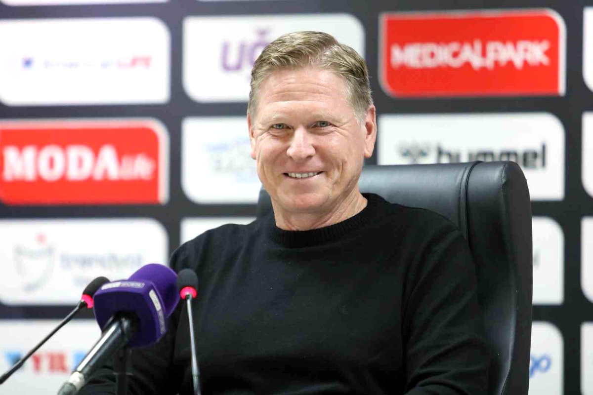 Samsunspor Teknik Direktörü Markus Gisdol: Kalbi Samsunspor ile atan her taraftar bugün mutlu olabilir