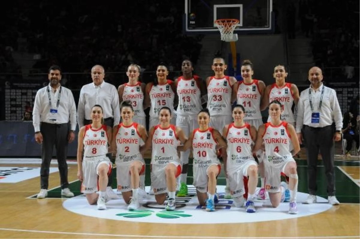 A Milli Kadın Basketbol Takımı, Slovakya\'yı farklı geçti