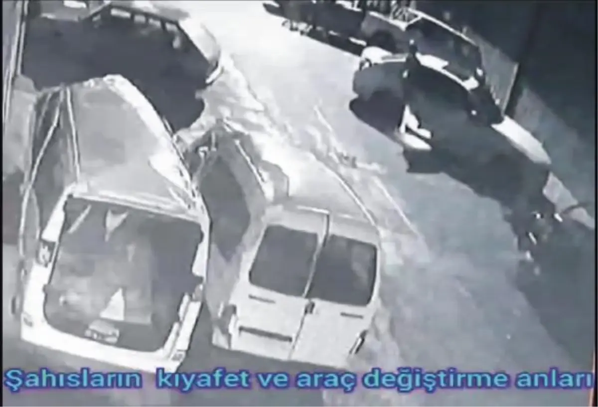 Çek Dolandırıcıları Gözaltına Alındı