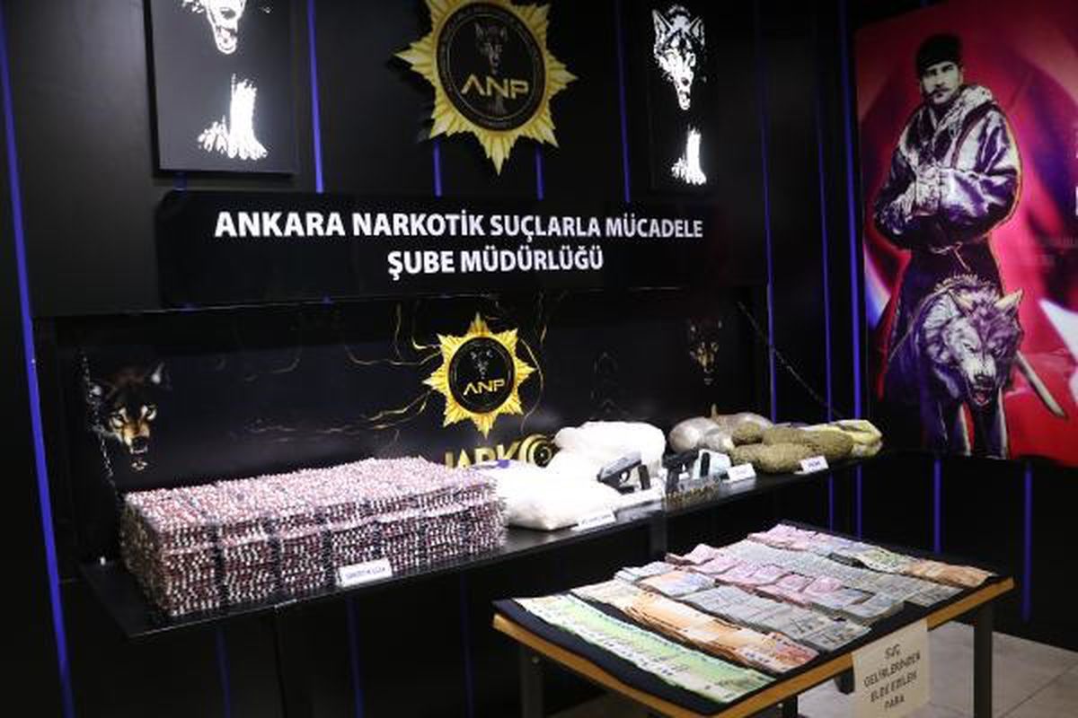 Uyuşturucu Şebekesi Lideri İşlemlerini Hapisteki Eşi Üzerinden Yürüttü
