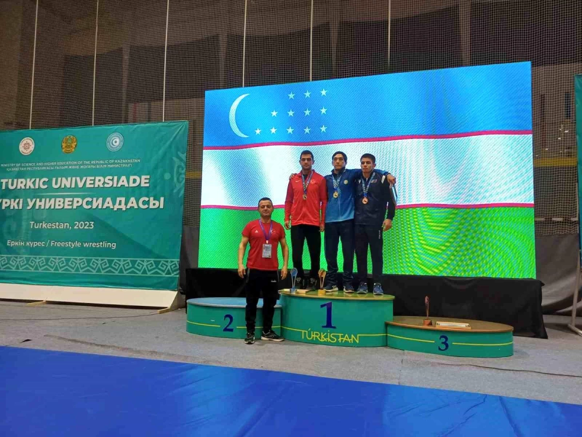 BARÜ Spor Bilimleri Fakültesi Öğrencileri Kazakistan\'da Madalyalar Kazandı
