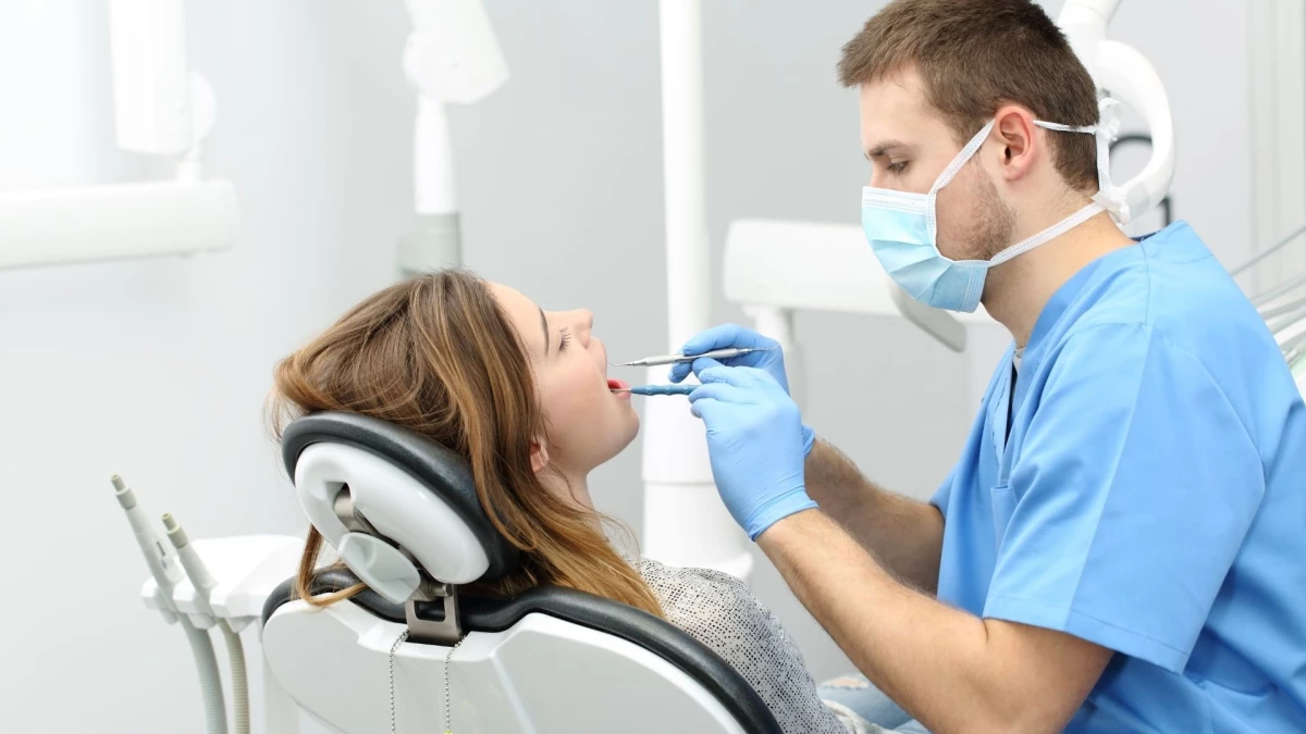 Diş taşı neden olur? Diş taşı oluşması nasıl önlenir?