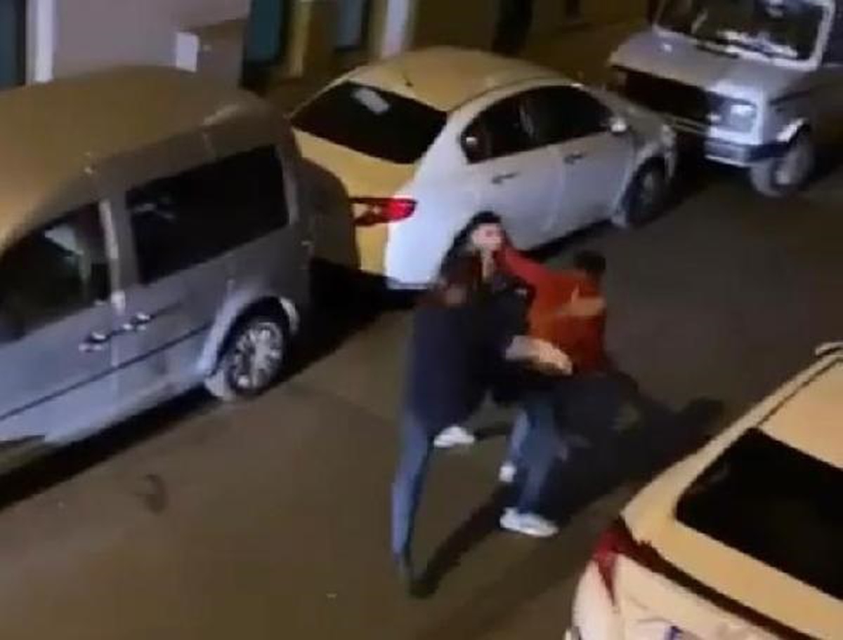 Esenler\'de Sokak Kavgası Cep Telefonu Kamerasına Yansıdı