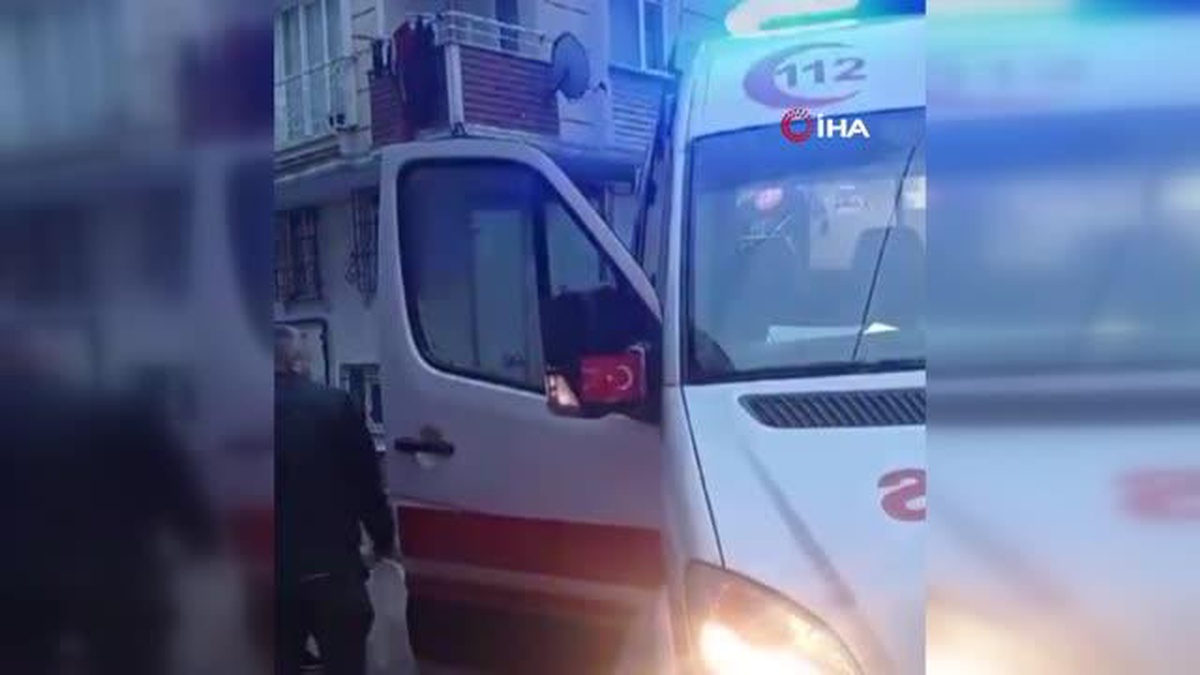 Esenyurt\'ta Yeni Doğan Bebek Poşet İçinde Sokağa Atıldı