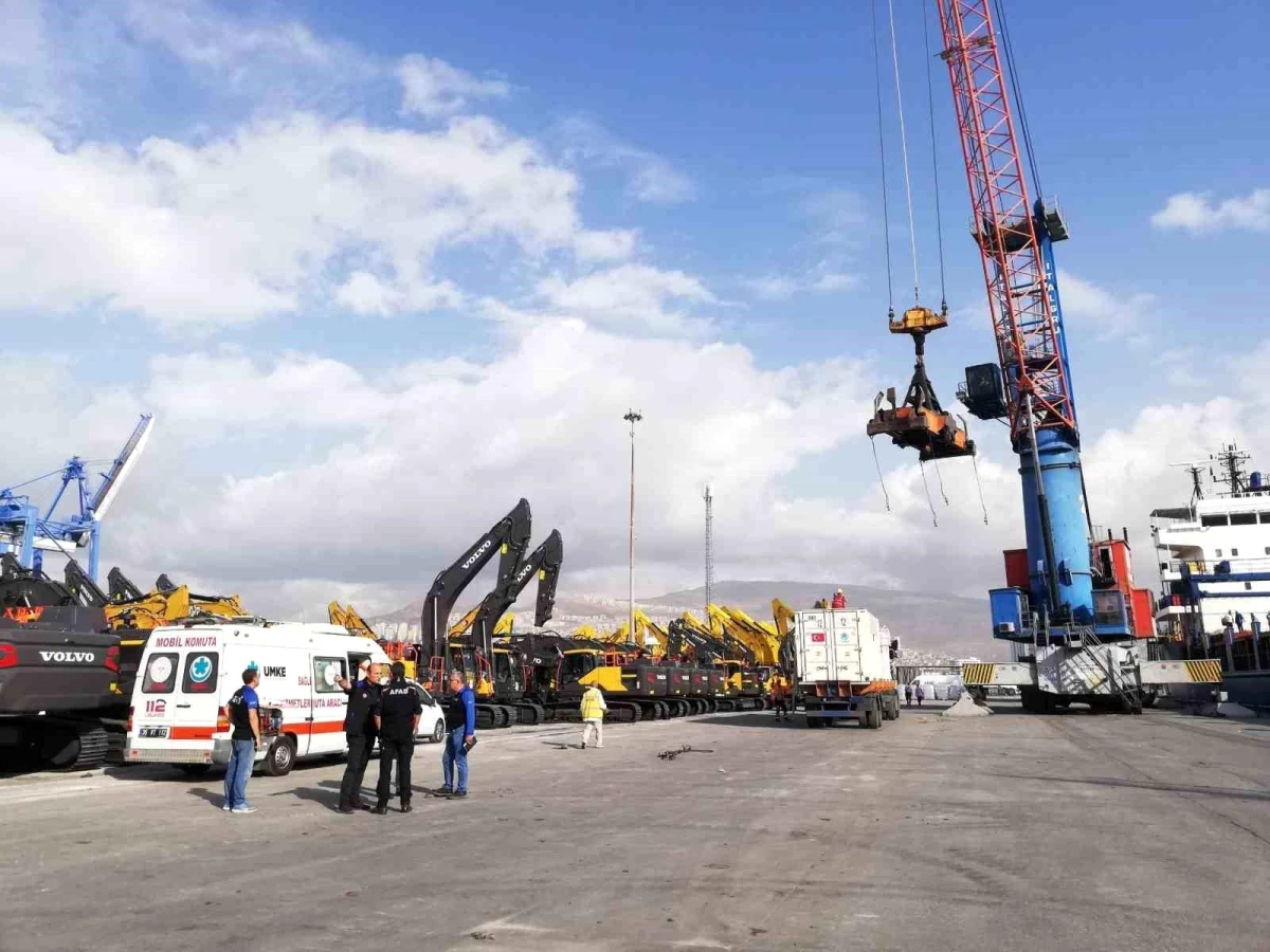 İsrail\'in saldırısı altındaki Gazze için 500 ton yardım ekipmanı taşıyacak gemi yola çıkıyor