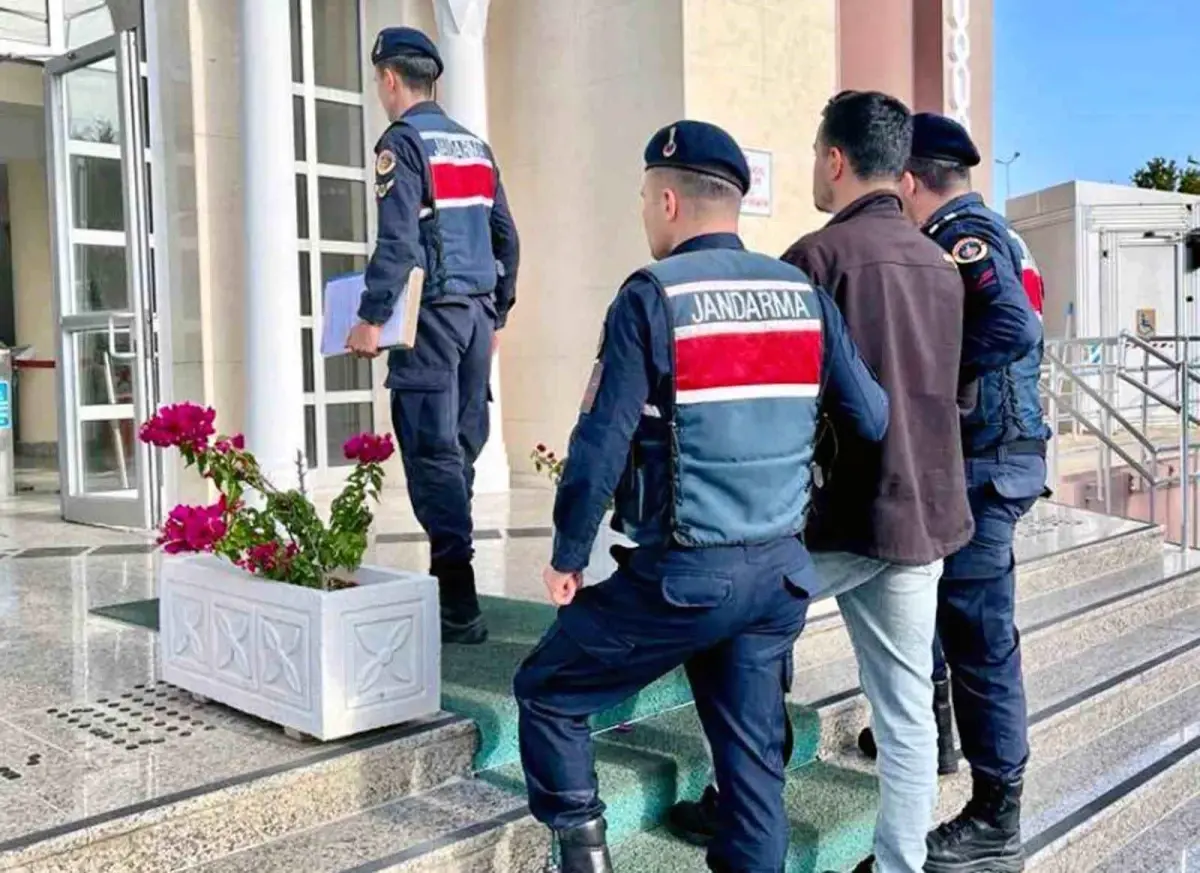 Muğla\'da Terör Örgütü Şüphelileri Yakalandı
