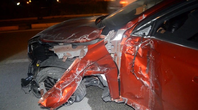 Eskişehir'de Misafirlikte İzinsiz Alınan TOGG Marka Araçla Kaza Eskişehir'de Misafirlikte İzinsiz Alınan TOGG Marka Araçla Kaza
