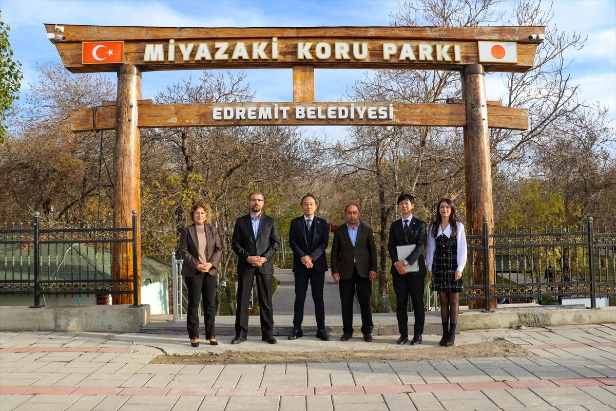 Japonya Büyükelçisi, Dr. Atsushi Miyazaki Anıtı\'na ziyarette bulundu
