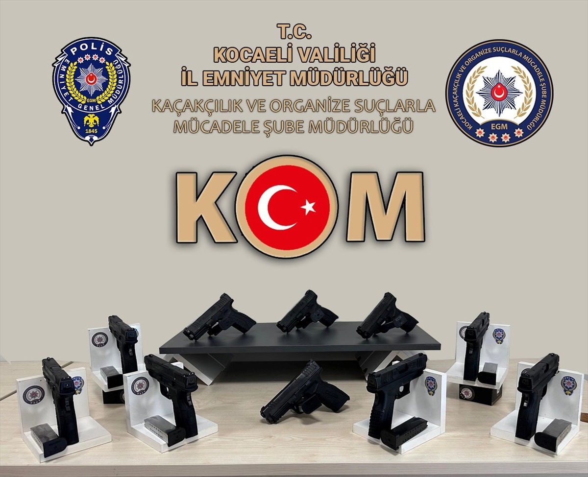 Kocaeli\'de ruhsatsız 10 tabanca yakalandı