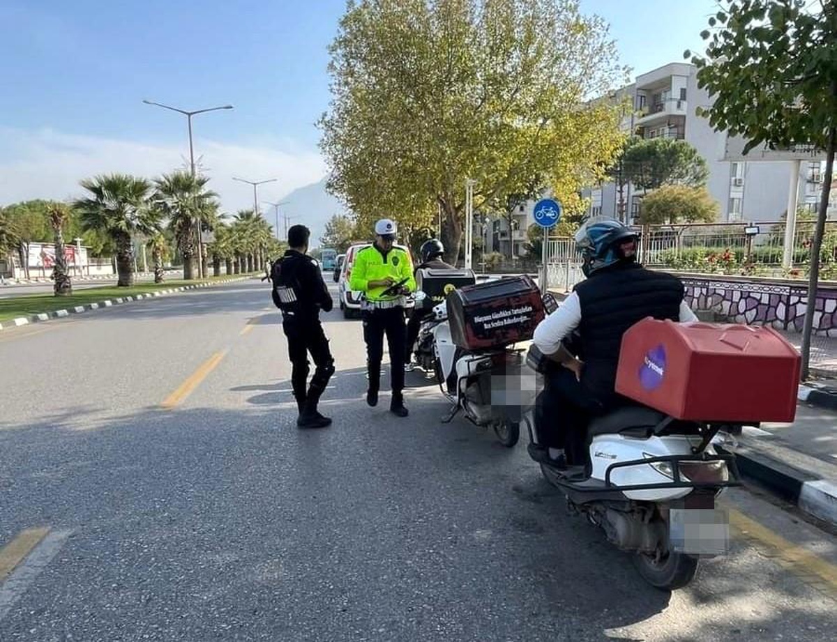 Manisa\'da Motosiklet Denetimlerinde 752 Bin TL Cezai İşlem Uygulandı