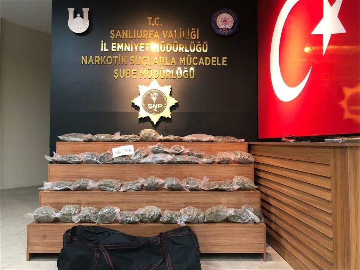 Şanlıurfa\'da uyuşturucu operasyonunda 3 şüpheli yakalandı