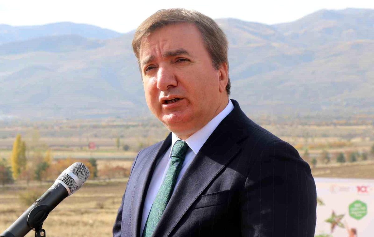 Vali Aydoğdu: "Atatürk\'ü, aramızdan ayrılışının 85. yılında rahmetle, minnetle ve saygıyla anıyoruz"