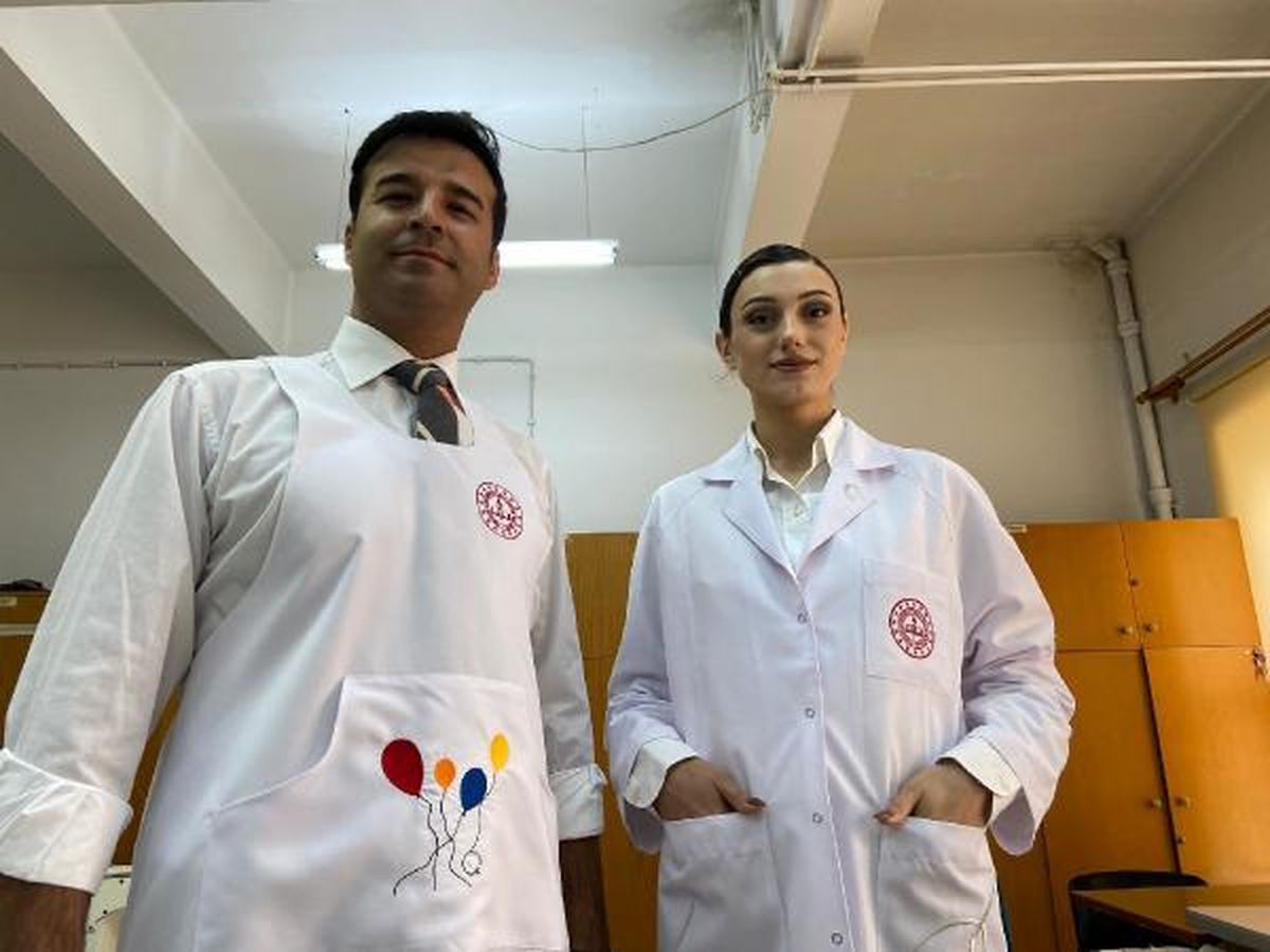 Öğretmenlere Özel Tasarlanmış Önlükler Tanıtıldı
