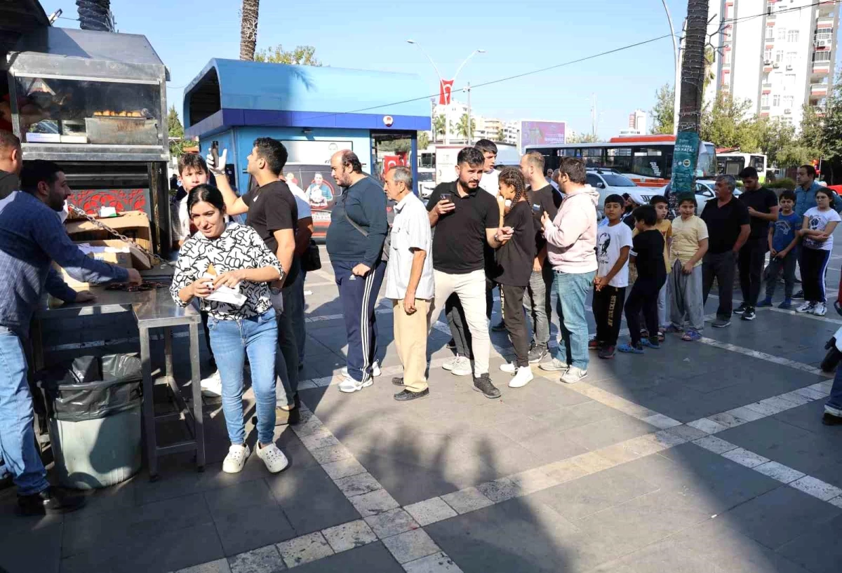 Adana\'da İsrail ürünlerine boykot protestosu