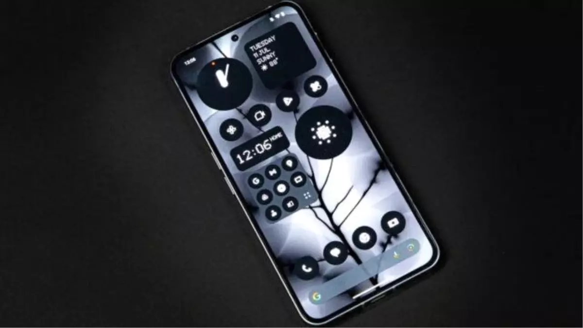 Nothing OS 2.5, Android 14 tabanlı olarak bu yılın sonunda geliyor