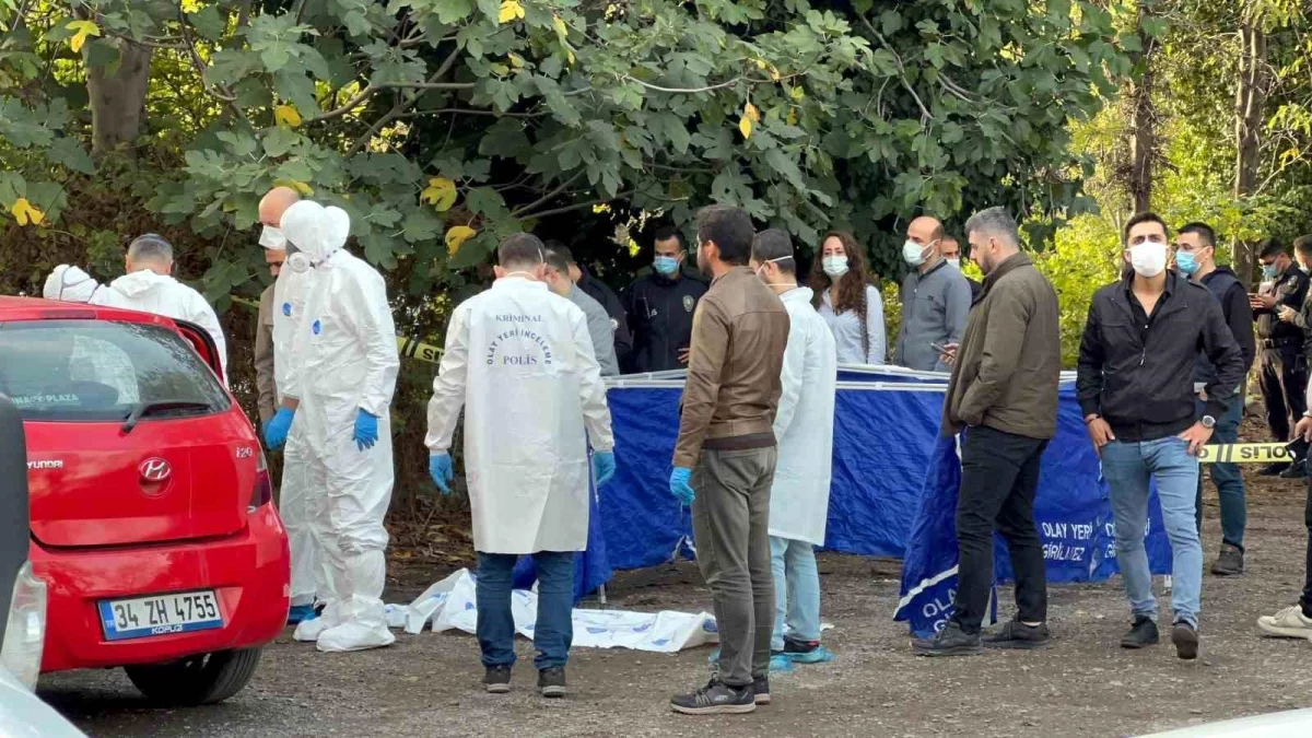 Ataşehir\'de Hastane Otoparkında Ölü Kadın Cesedi Bulundu