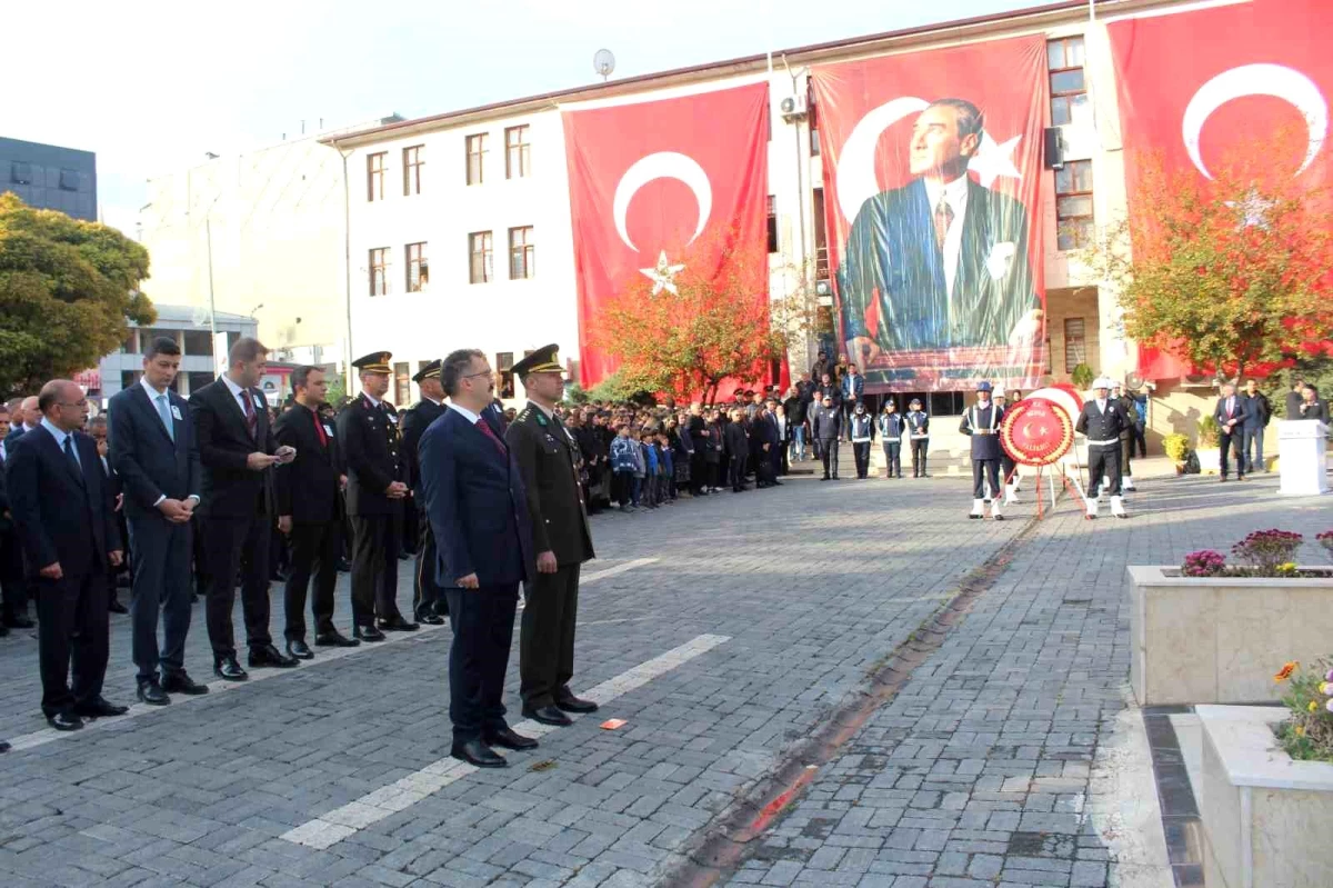 Atatürk\'ün ölüm yıl dönümü Kars\'ta törenlerle anıldı