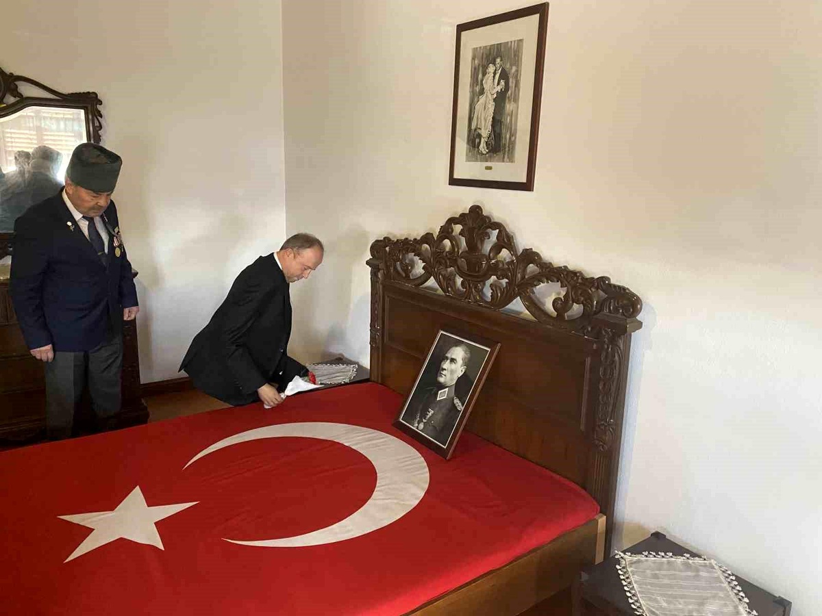 Avcılar Belediyesi, Atatürk\'ün Vefatının 85. Yıl Dönümü İçin Mektup Toplama Projesi Başlattı