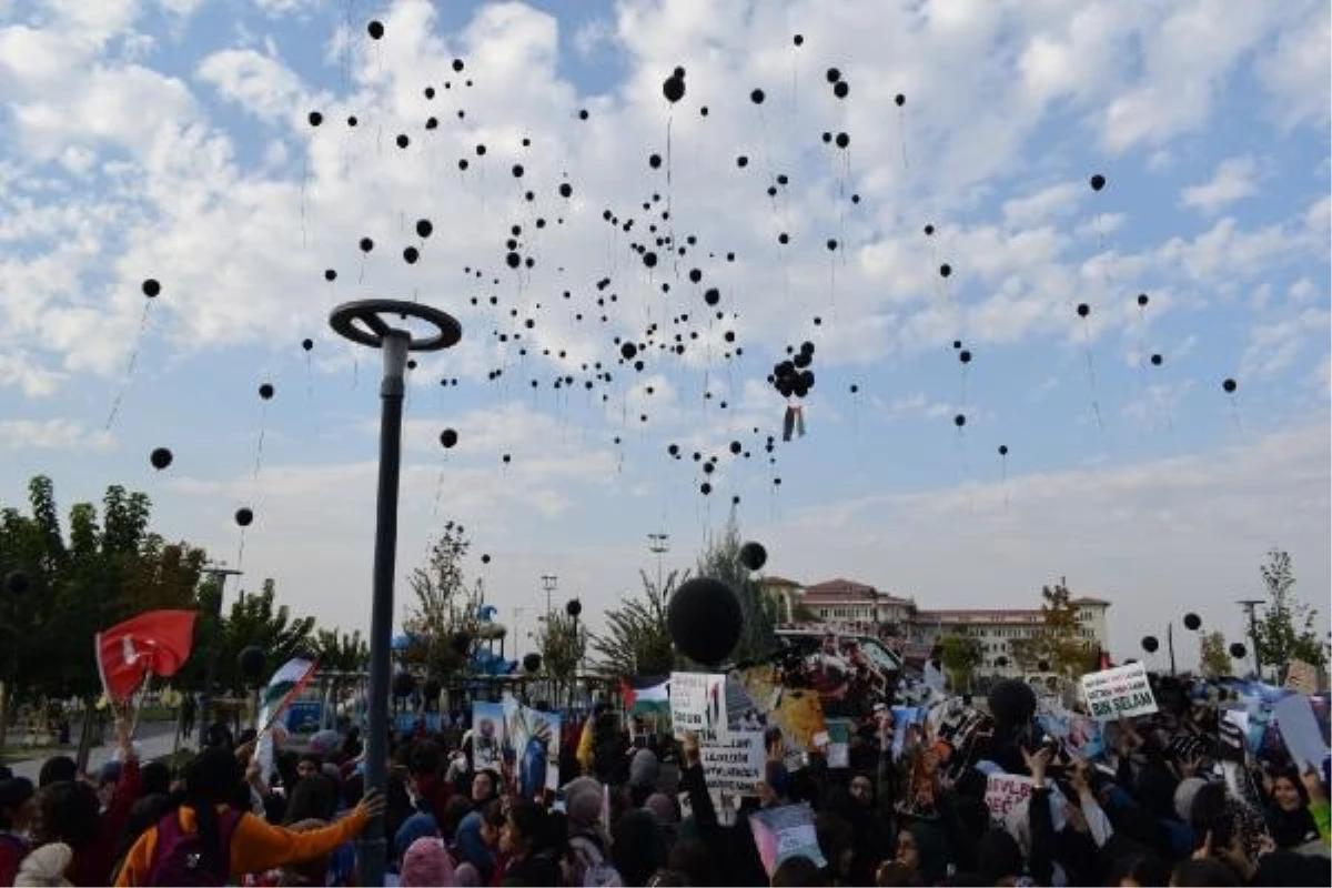 Batman\'da İsrail saldırılarını protesto etmek için gökyüzüne siyah balonlar bırakıldı