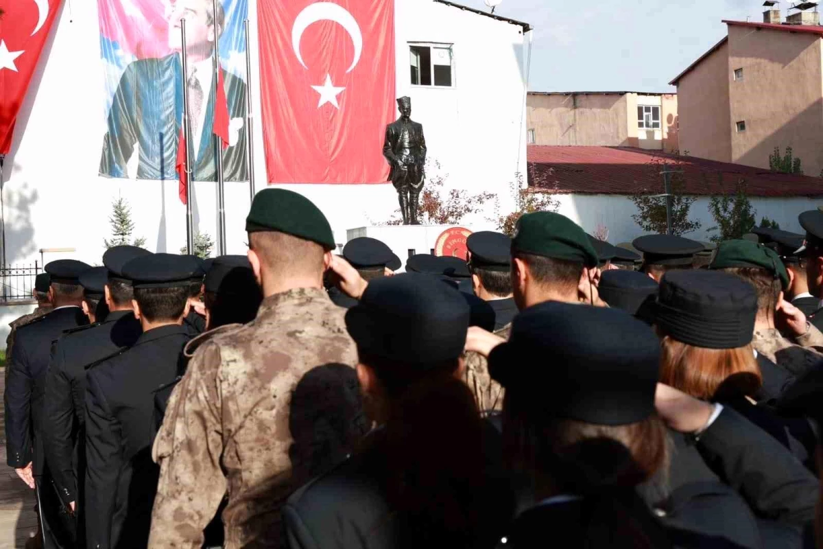 Eskişehir\'de 10 Kasım Atatürk\'ü anma töreni
