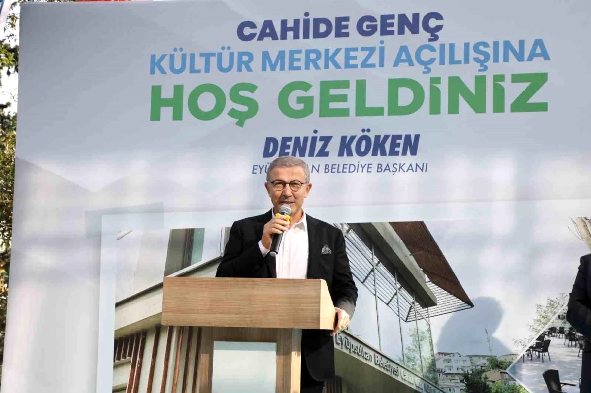 Eyüpsultan Belediye Başkanı, kültür merkezine Cahide Genç\'in ismini verdi