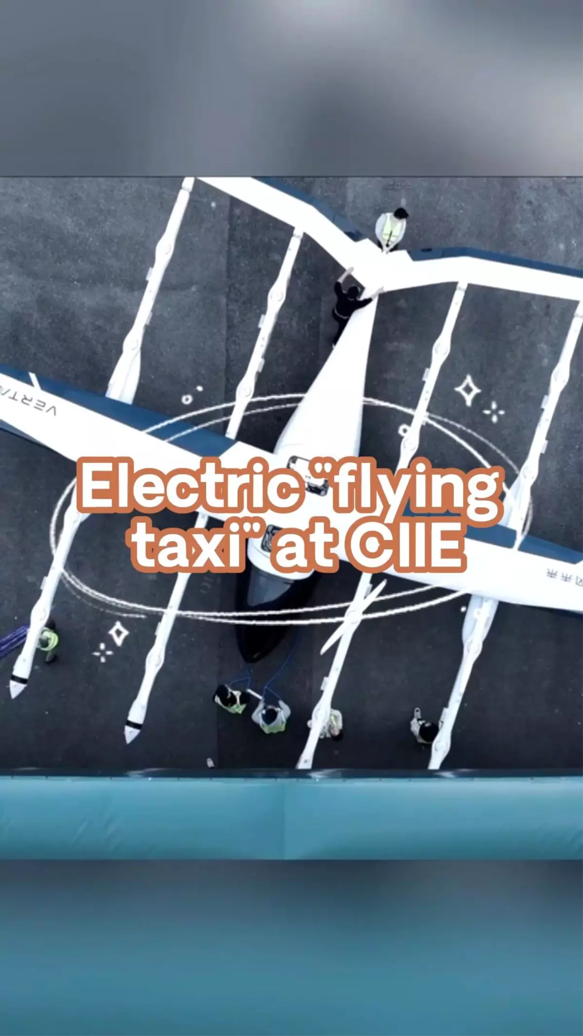 Elektrikli uçan taksi Shanghai\'da sergilendi