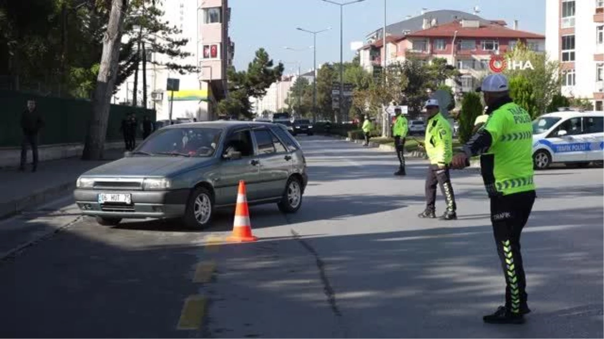 Çocuklar, ebeveynlerinin trafik polisi olacak