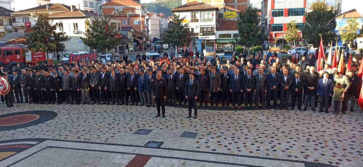 Gazi Mustafa Kemal Atatürk\'ün 85. ölüm yıldönümü Devrek\'te kutlandı