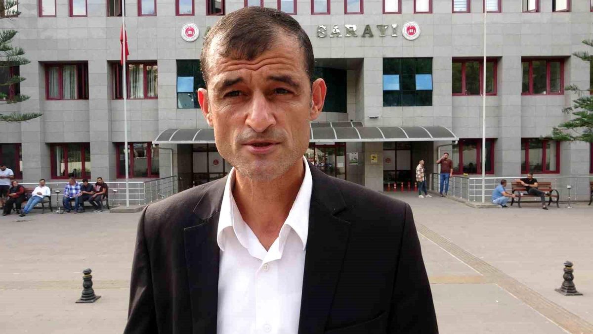 Antalya\'da Dolandırıcılar, Reşit Olmayan Kıza Cinsel İçerikli Mesaj Gönderdiğine Dair Sahte Belgelerle Vatandaşı Dolandırdı