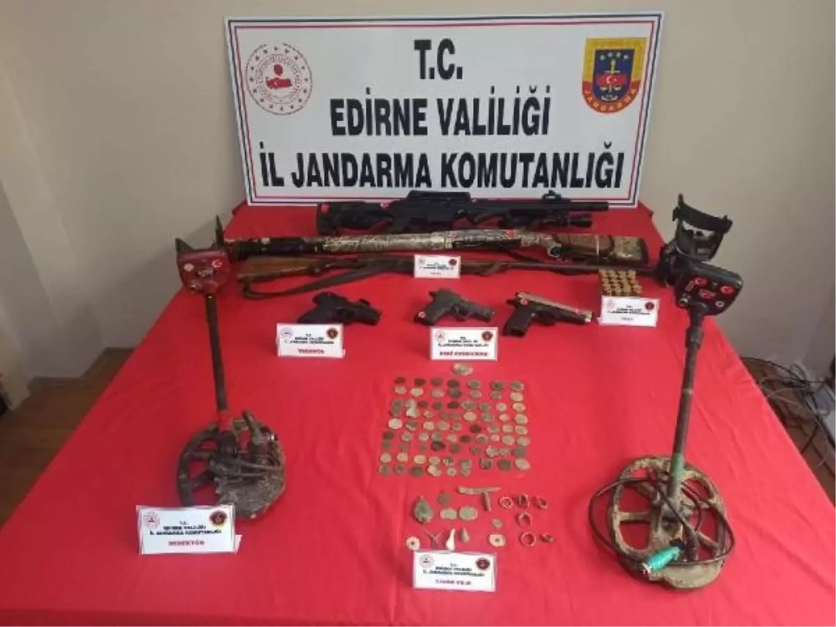 Edirne'de tarihi eser operasyonu: 349 sikke ve 175 obje ele geçirildi