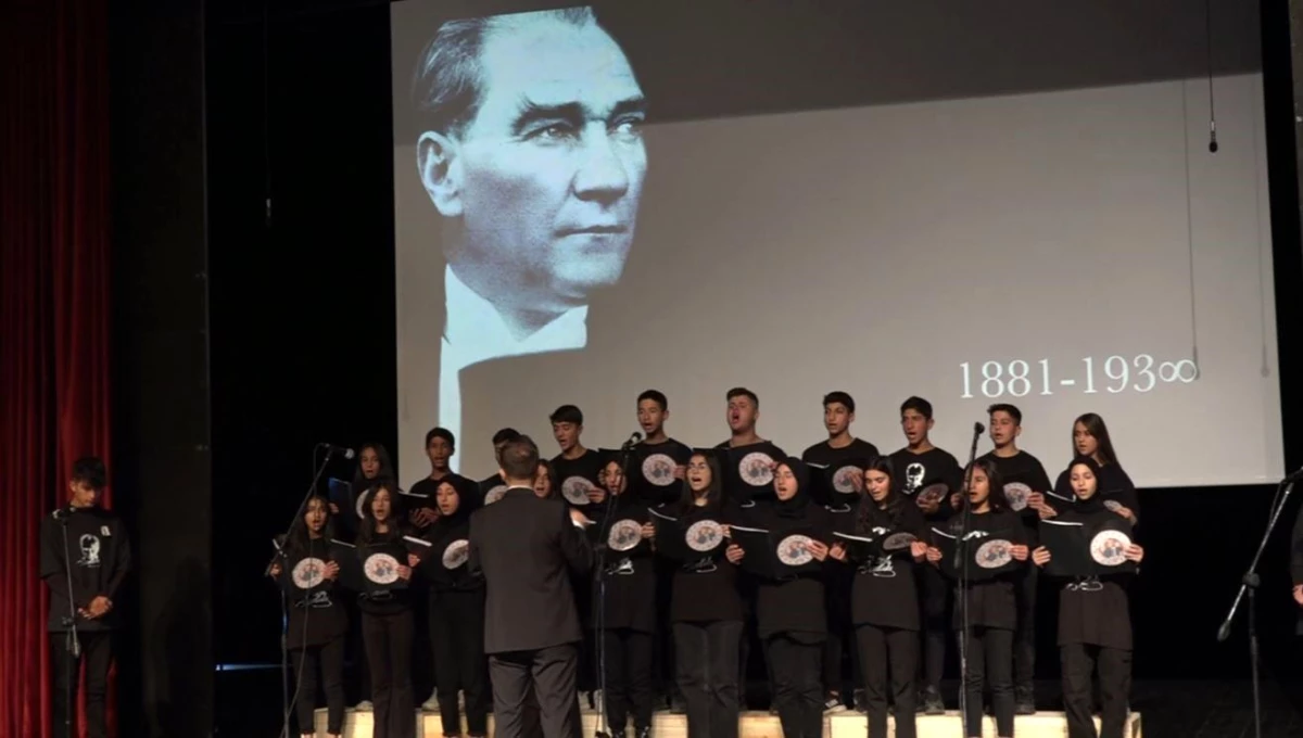 Erciş\'te 10 Kasım Atatürk\'ü anma programı