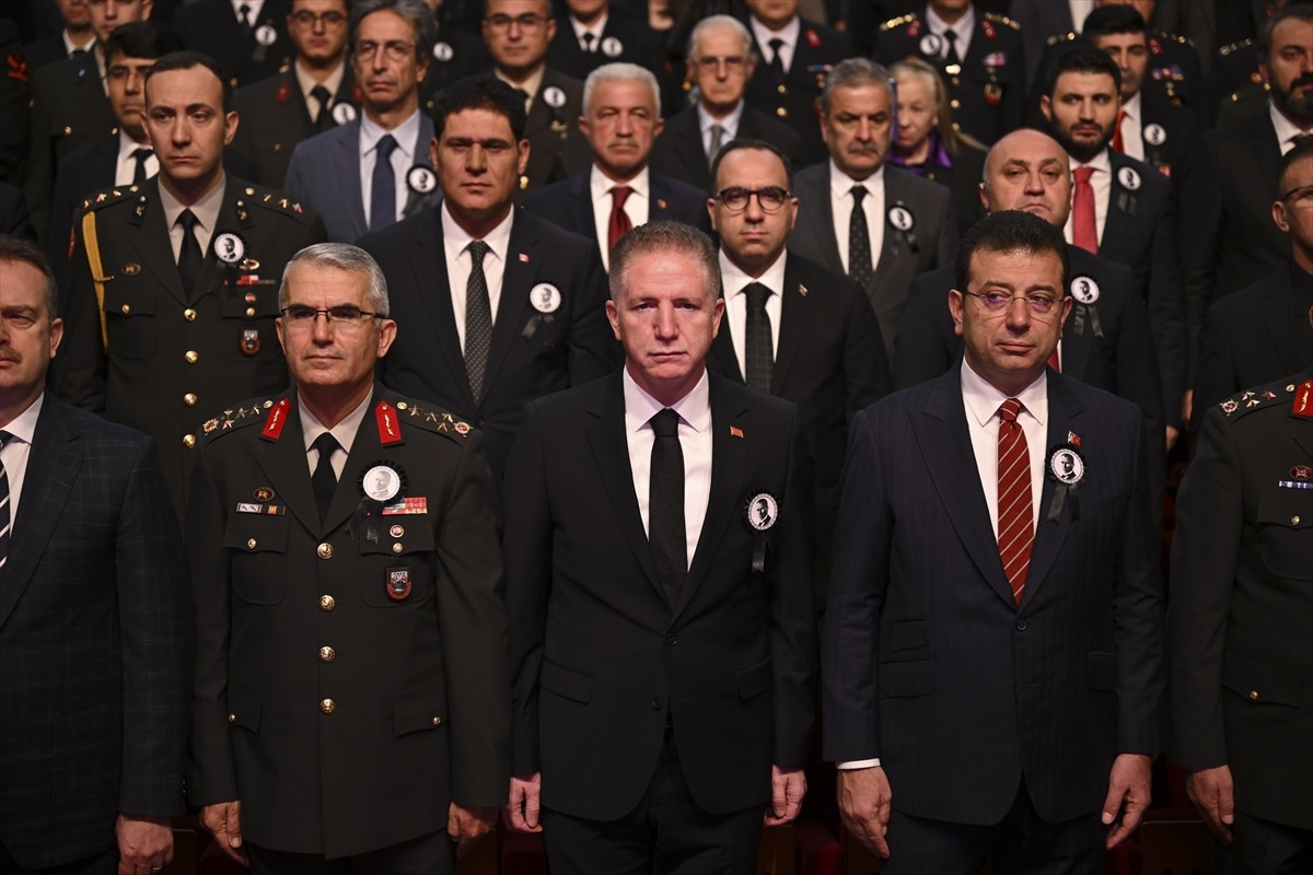 İstanbul Valiliği, Atatürk\'ü Anma Programı Düzenledi