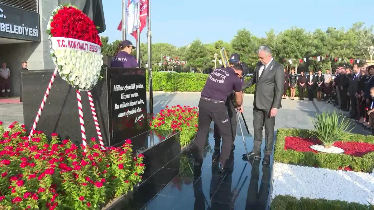 Atatürk\'ün Anma Töreninde Konyaaltı Belediyesi\'nden Çağdaşlaşma Vurgusu