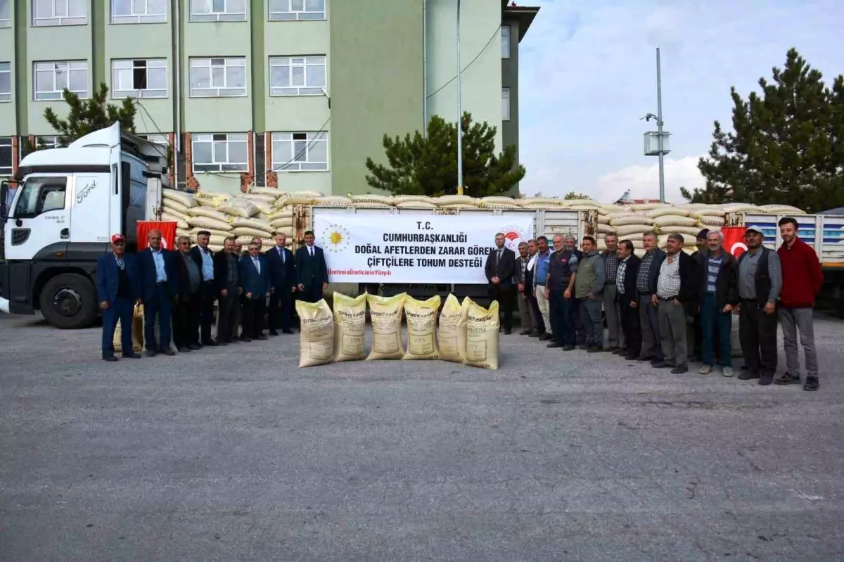 Kütahya\'da doğal afetlerden zarar gören 510 çiftçiye buğday tohumu desteği