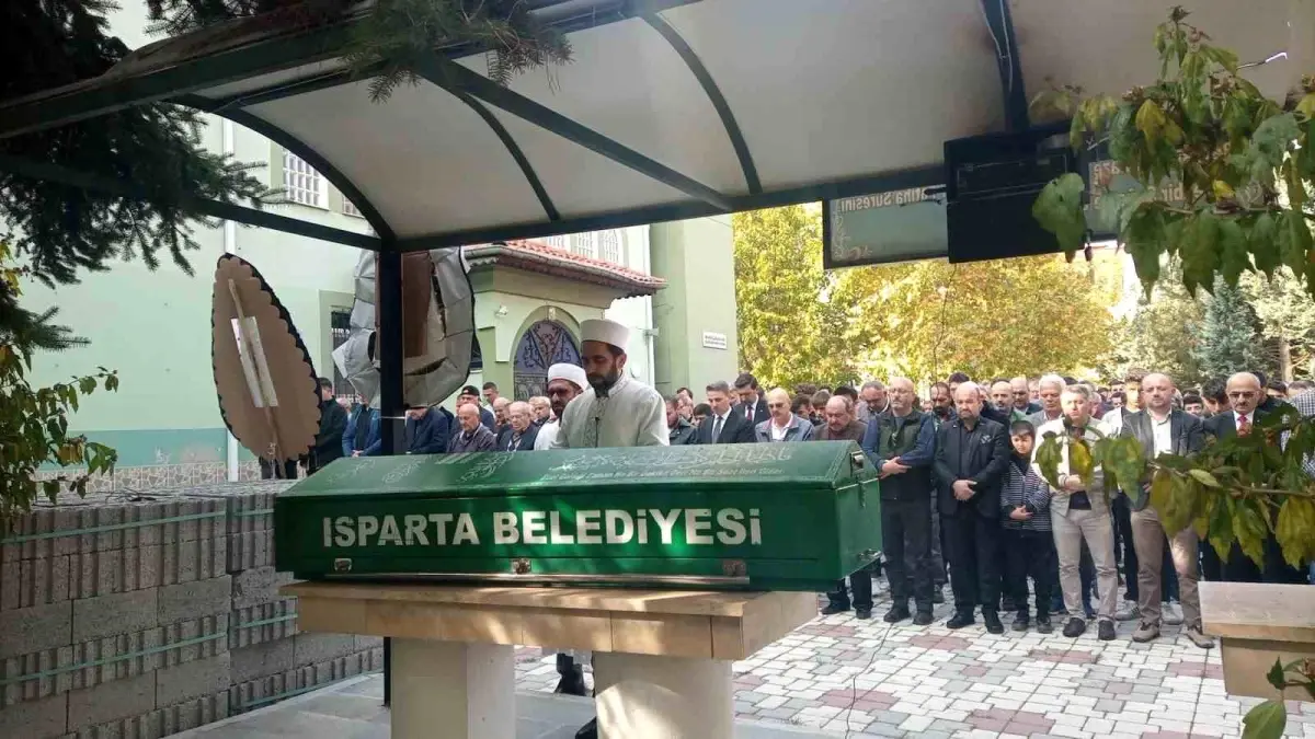 Isparta\'da Kalp Krizi Geçiren Müdür Yardımcısı Toprağa Verildi