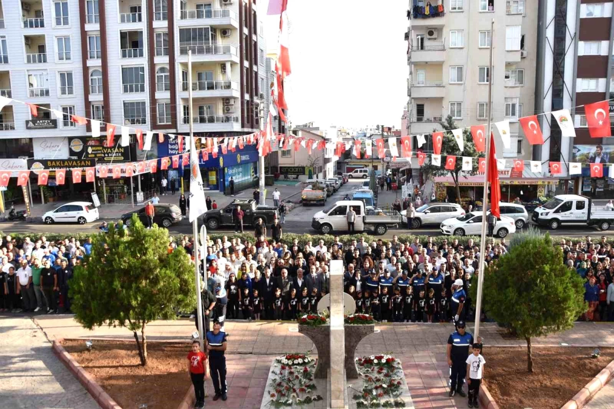 Toroslar Belediyesi, Atatürk\'ü Anma Töreni Düzenledi