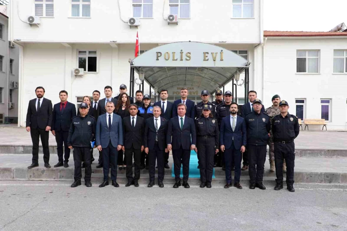 Erzincan Valisi Emniyet Müdürlüğünü Ziyaret Etti