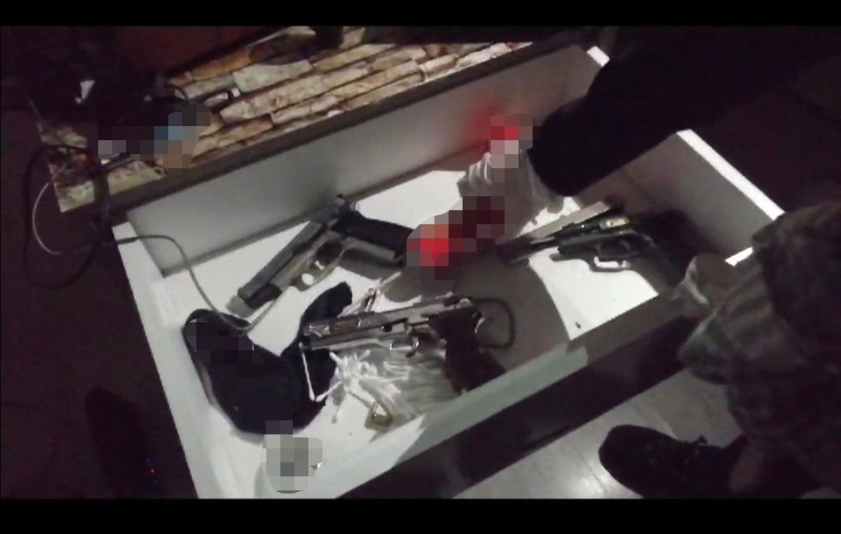 Sakarya\'da yasadışı silah imalatı ve ticareti operasyonu: 2 şüpheli yakalandı
