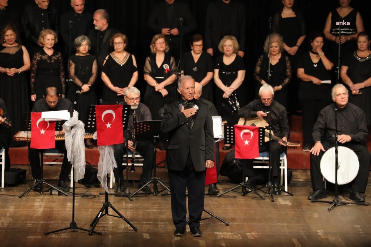 Narlıdere Belediyesi Türk Sanat Müziği Korosu\'ndan unutulmaz Atatürk konseri