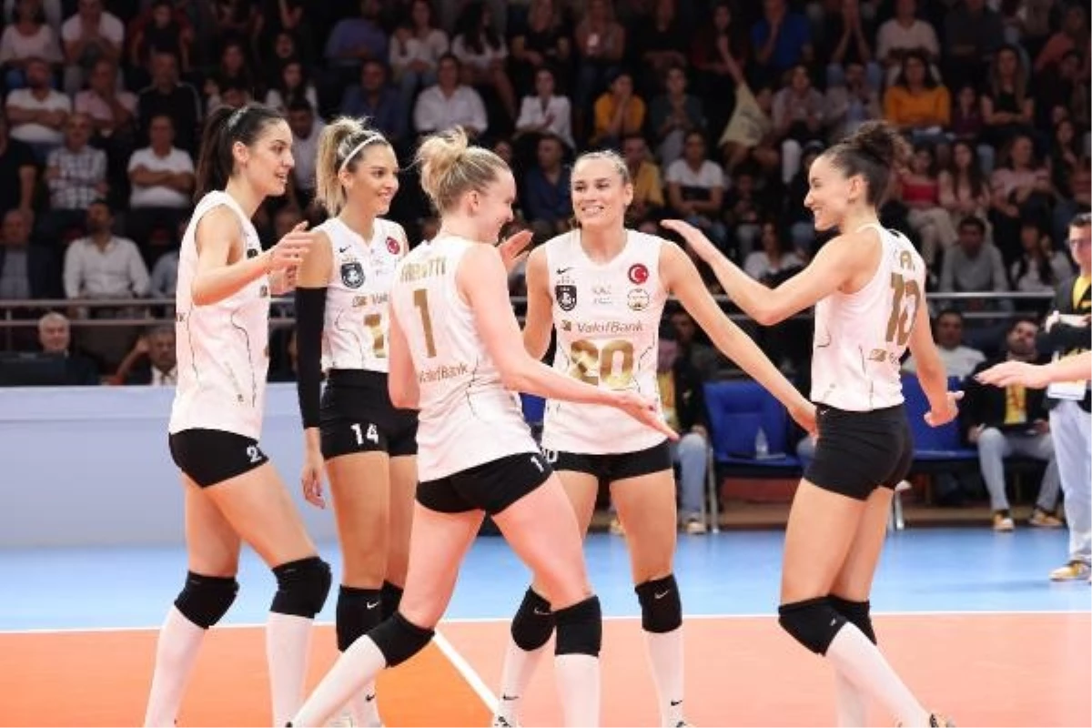 VakıfBank, Çukurova Belediyesi\'ni mağlup ederek liderliğini sürdürdü