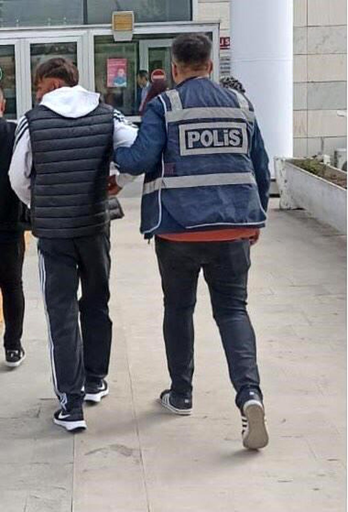 Elazığ\'da Kesinleşmiş Hapis Cezası Olan İki Şahıs Yakalandı