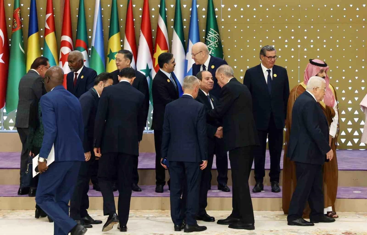 Erdoğan, Riyad\'da liderlerle aile fotoğrafı çektirdi