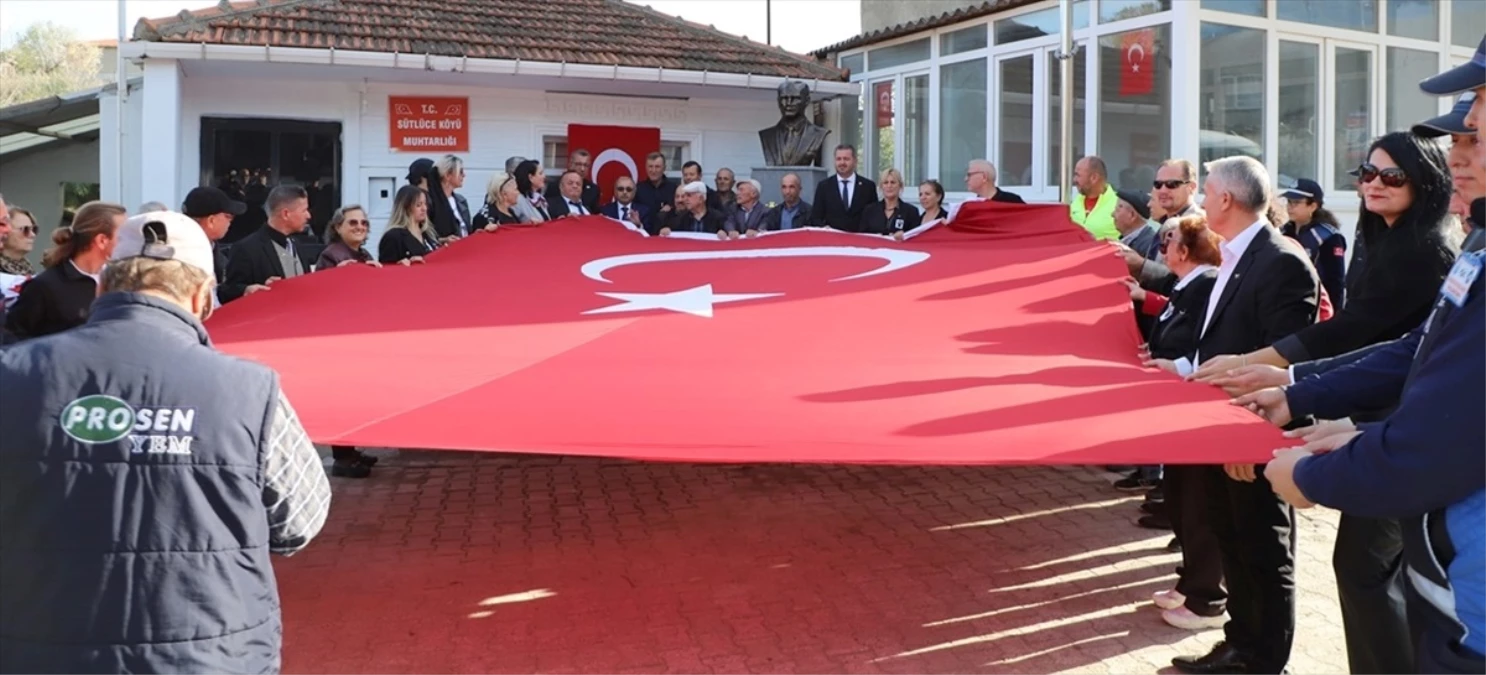 Çanakkale\'nin Gelibolu ilçesinde Atatürk büstü açıldı