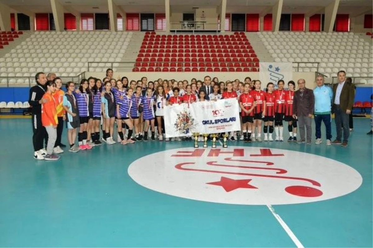 Eskişehir Okullar Arası Yıldız Kızlar Hentbol Finalleri Sonuçlandı