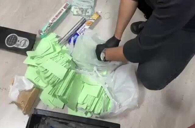 İstanbul'da Göçmen Kaçakçılığı Operasyonu: Polisler ve Memurlar da Yakalandı