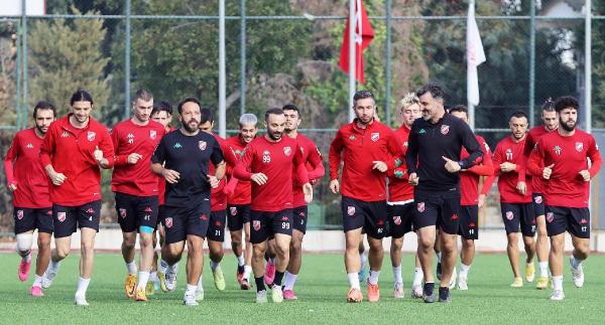 Karşıyaka, liderliği geri almak için Anadolu Üniversitesi\'ne konuk olacak