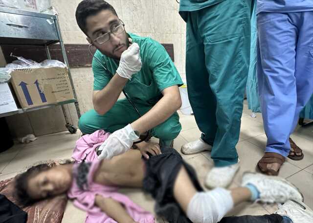 Şifa Hastanesi bombardıman altında! İsrail güçleri giriş-çıkışa izin vermiyor, dışarıda Hamas ile yoğun bir çatışma var Şifa Hastanesi bombardıman altında! İsrail güçleri giriş-çıkışa izin vermiyor, dışarıda Hamas ile yoğun bir çatışma var