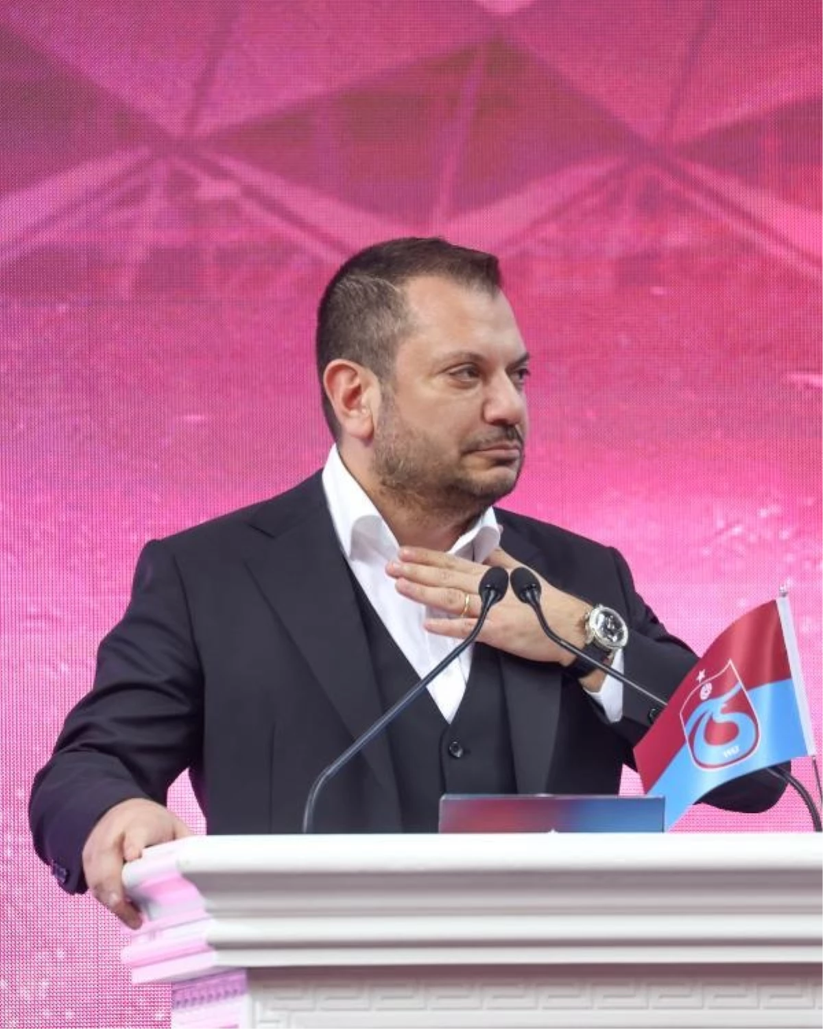 Trabzonspor Başkanı Ertuğrul Doğan, Hakem Grubunu Tebrik Etti