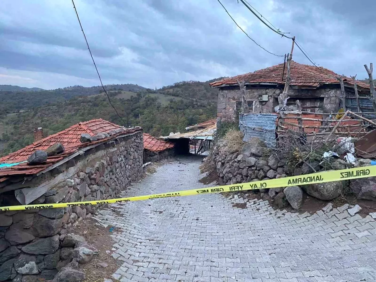 Soma\'da şiddetli rüzgarın sebep olduğu çatı faciasında bir kişi hayatını kaybetti