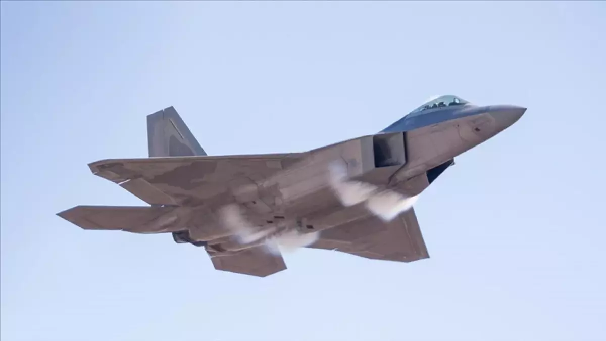 ABD\'ye ait askeri uçak Akdeniz\'de düştü